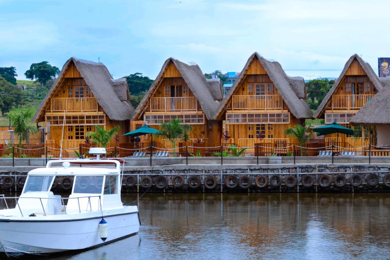 Pelican Lodge & Marina Entebbe Exterior photo